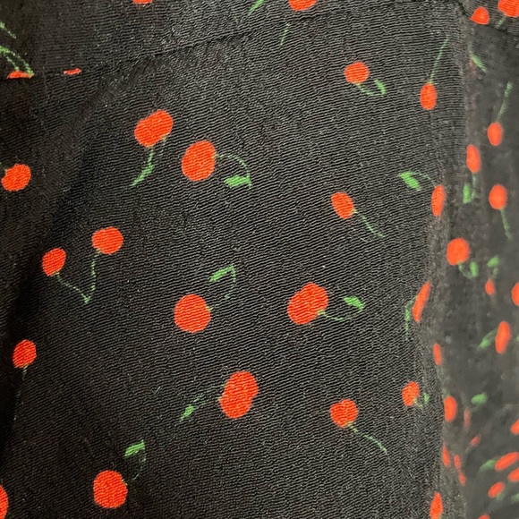 Free people cropped black cherry blouse - size small - Picture 4 of 6